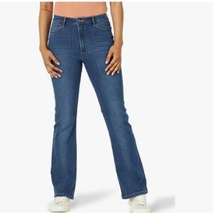 Wrangler Women's High Rise Bold Boot Jean Hudson 35X30.5 Med Wash Western